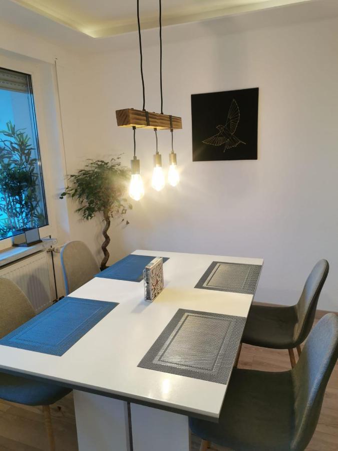 Frisch sanierte Ferienwohnung 2 min vom Südstrand - Balkon - PAY TV Wilhelmshaven Exterior foto